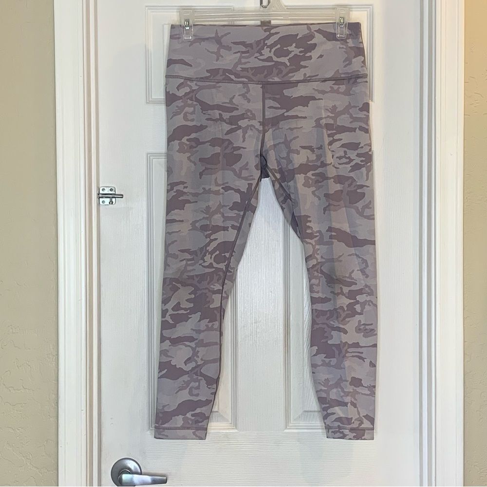 Lululemon Wunder Under High Rise Hotel Tight 25” Jacq Camo Leggings Size 14